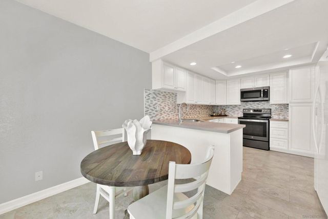 15636 Via Calanova, San Diego, CA 92128