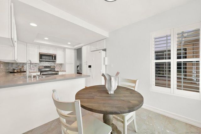 15636 Via Calanova, San Diego, CA 92128
