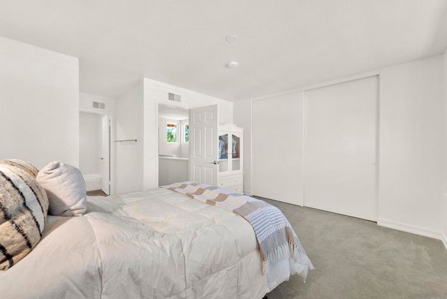 15636 Via Calanova, San Diego, CA 92128