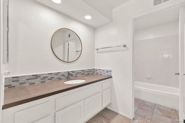 15636 Via Calanova, San Diego, CA 92128