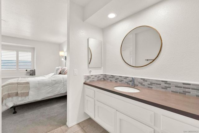 15636 Via Calanova, San Diego, CA 92128