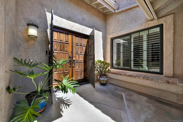 15636 Via Calanova, San Diego, CA 92128