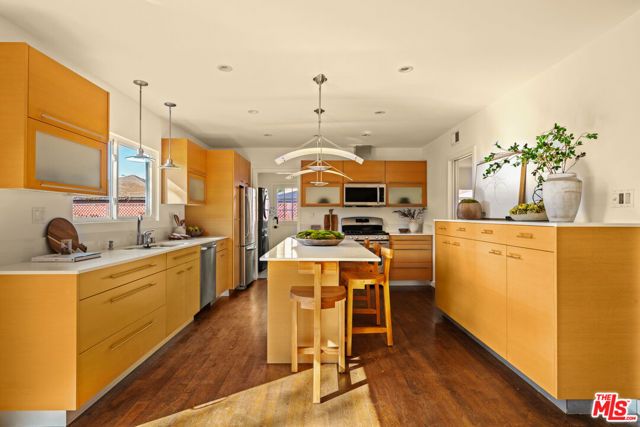 4225 Huntley Avenue, Culver City, CA 90230