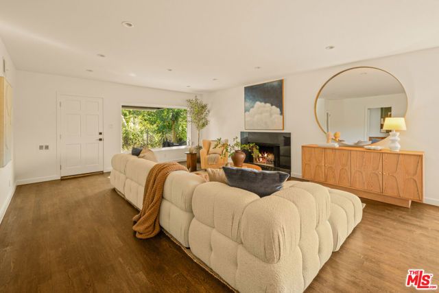 4225 Huntley Avenue, Culver City, CA 90230