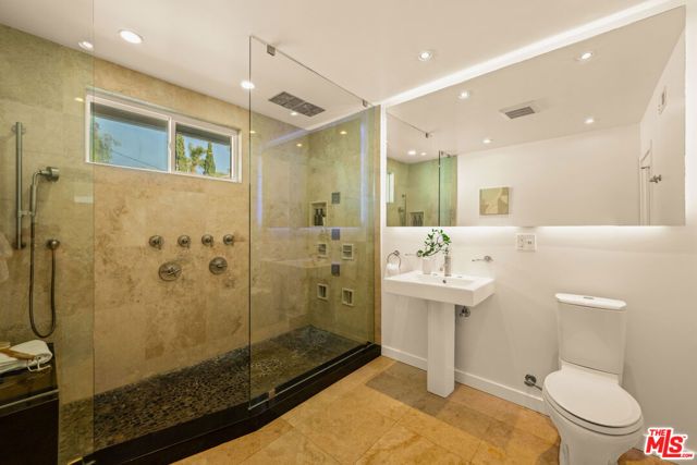 4225 Huntley Avenue, Culver City, CA 90230