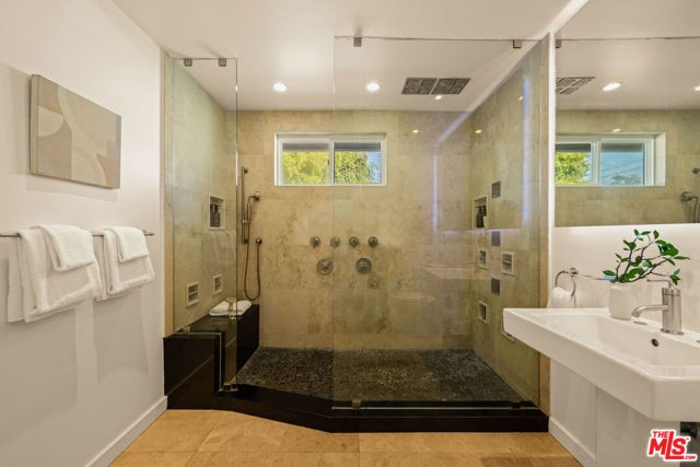 4225 Huntley Avenue, Culver City, CA 90230