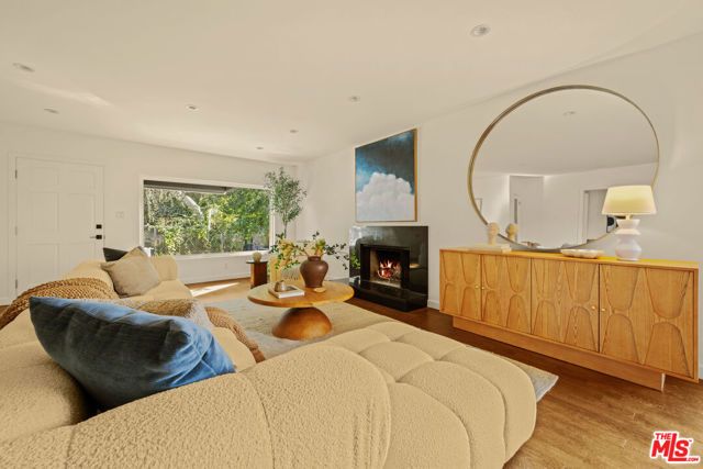 4225 Huntley Avenue, Culver City, CA 90230