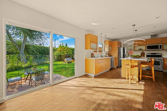 4225 Huntley Avenue, Culver City, CA 90230