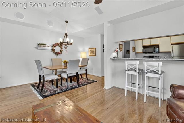 1673 Weatherstone Drive, Ann Arbor, MI 48108