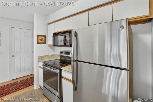 1673 Weatherstone Drive, Ann Arbor, MI 48108