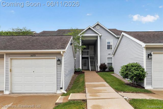 1673 Weatherstone Drive, Ann Arbor, MI 48108