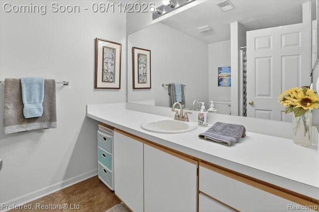 1673 Weatherstone Drive, Ann Arbor, MI 48108