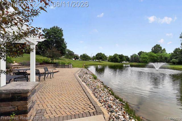 1673 Weatherstone Drive, Ann Arbor, MI 48108