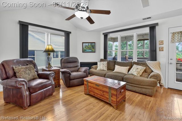 1673 Weatherstone Drive, Ann Arbor, MI 48108