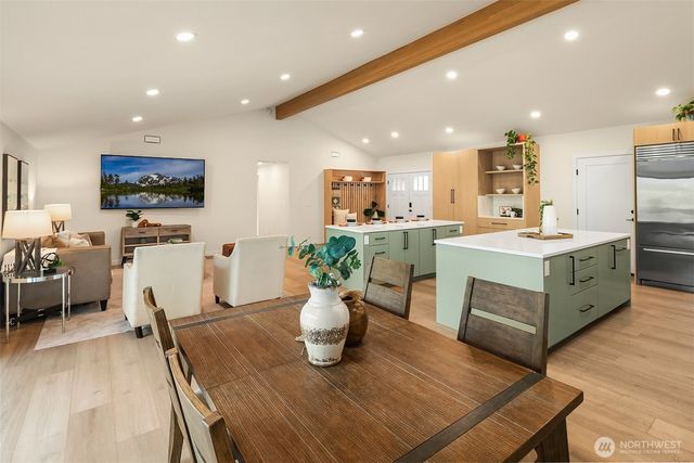 5 151st Place SE, Bellevue, WA 98007