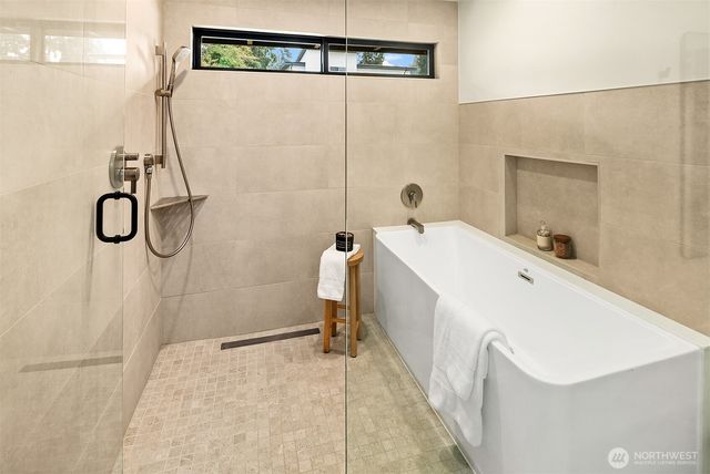 5 151st Place SE, Bellevue, WA 98007
