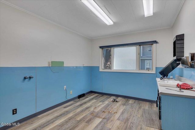 212 N Main Street, Gloversville, NY 12078