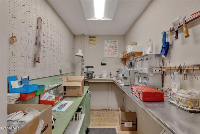 212 N Main Street, Gloversville, NY 12078