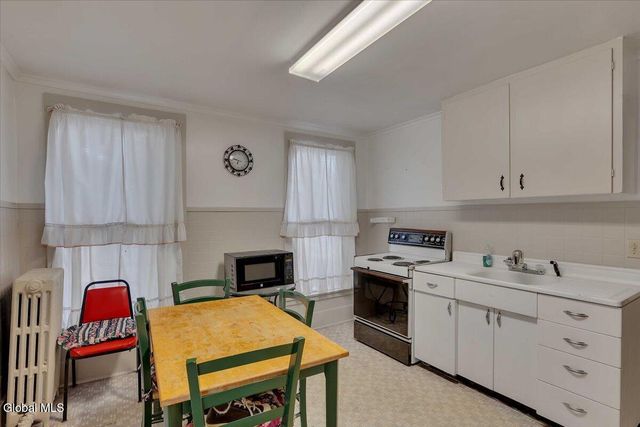 212 N Main Street, Gloversville, NY 12078