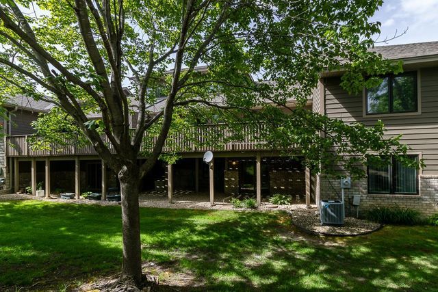 18015 Judicial Way S, Lakeville, MN 55044