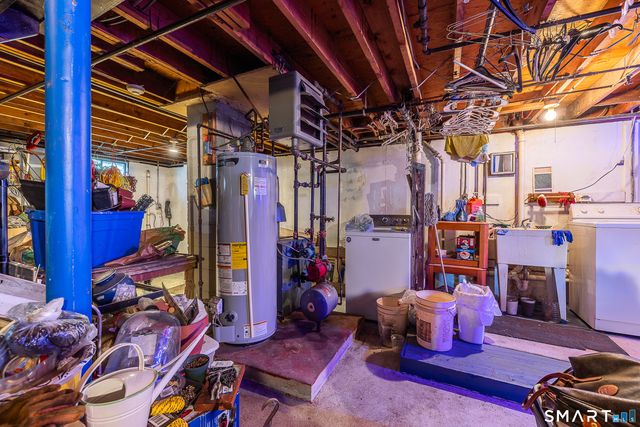 130 Holroyd Street, Bridgeport, CT 06606