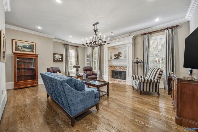 9 Thayer Street NW, Huntsville, AL 35806