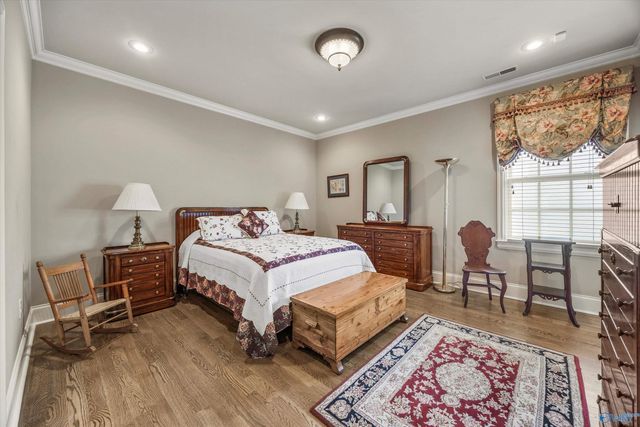 9 Thayer Street NW, Huntsville, AL 35806