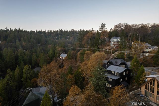 27555 North Bay, Lake Arrowhead, CA 92352