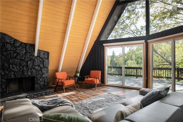 27555 North Bay, Lake Arrowhead, CA 92352