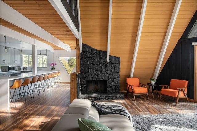 27555 North Bay, Lake Arrowhead, CA 92352