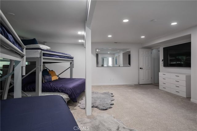 27555 North Bay, Lake Arrowhead, CA 92352