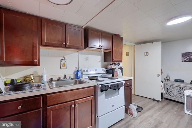 517 N FRONT ST, Steelton, PA 17113