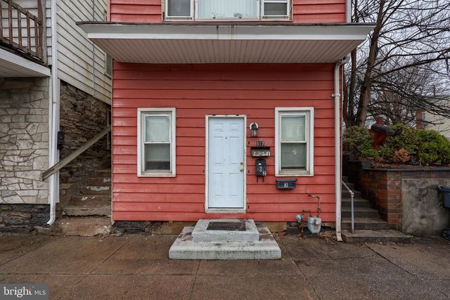 517 N FRONT ST, Steelton, PA 17113