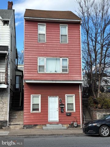 517 N FRONT ST, Steelton, PA 17113