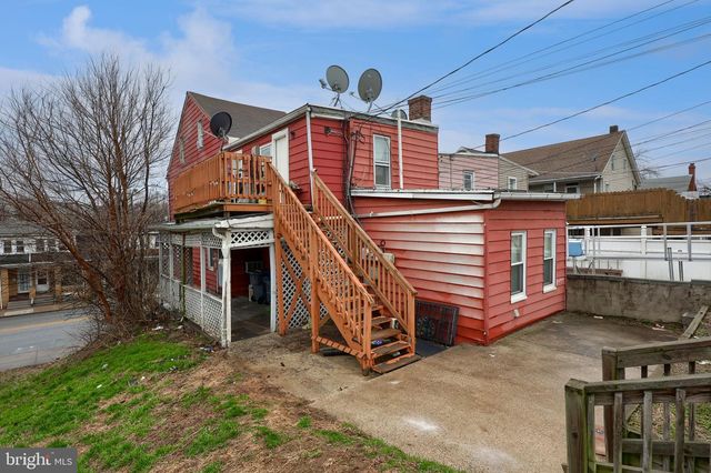 517 N FRONT ST, Steelton, PA 17113