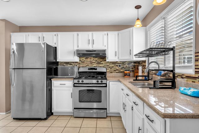 1624 Central Avenue, Whiting, IN 46394