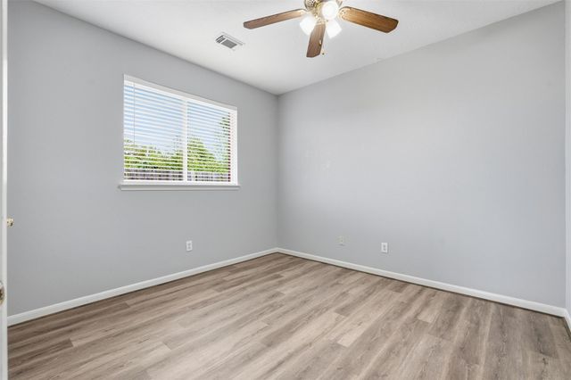 3003 Grey Mist Court, Friendswood, TX 77546