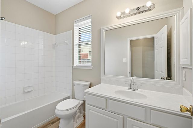 3003 Grey Mist Court, Friendswood, TX 77546