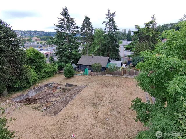 271 Hardie Ave NW, Renton, WA 98057