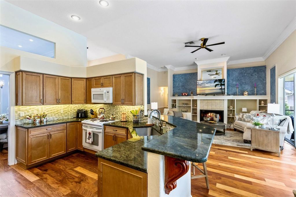 Image 11 of property listing at 8656 GLYBORNE COURT, Orlando, FL 32825