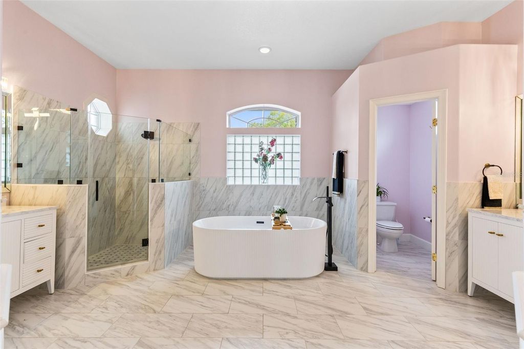 Image 16 of property listing at 8656 GLYBORNE COURT, Orlando, FL 32825