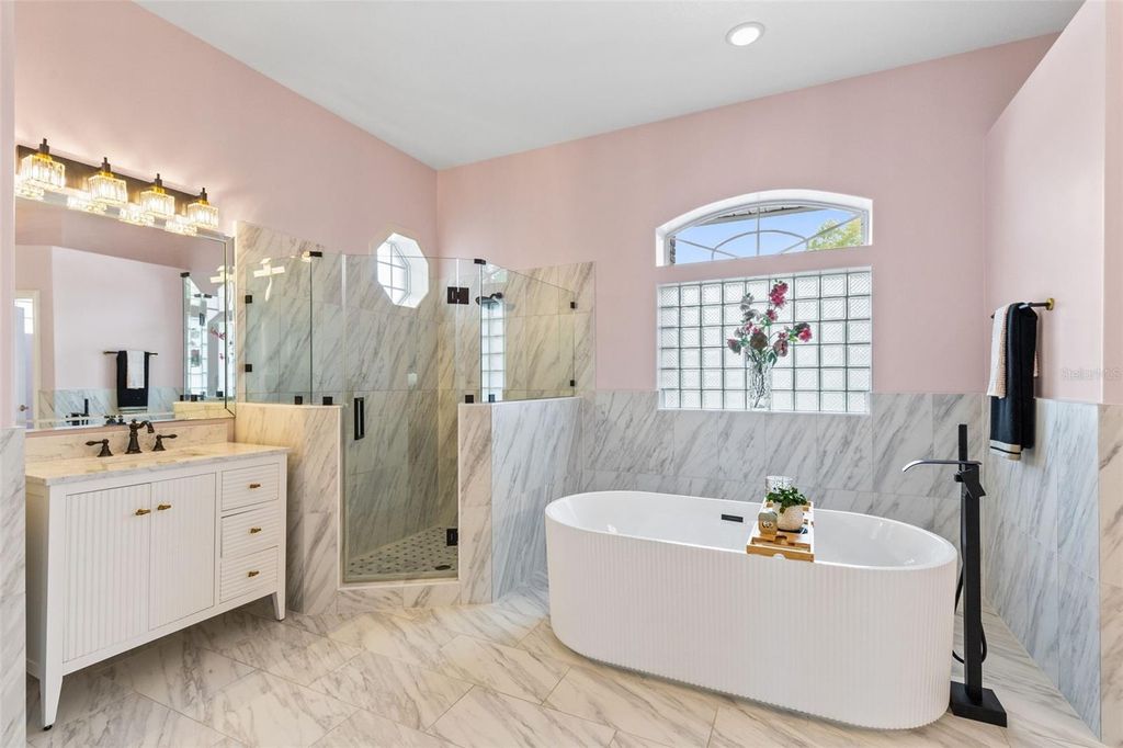 Image 17 of property listing at 8656 GLYBORNE COURT, Orlando, FL 32825