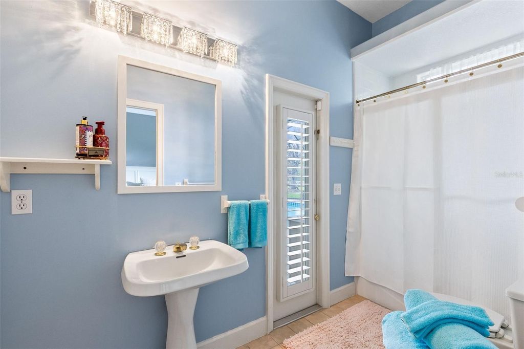 Image 24 of property listing at 8656 GLYBORNE COURT, Orlando, FL 32825