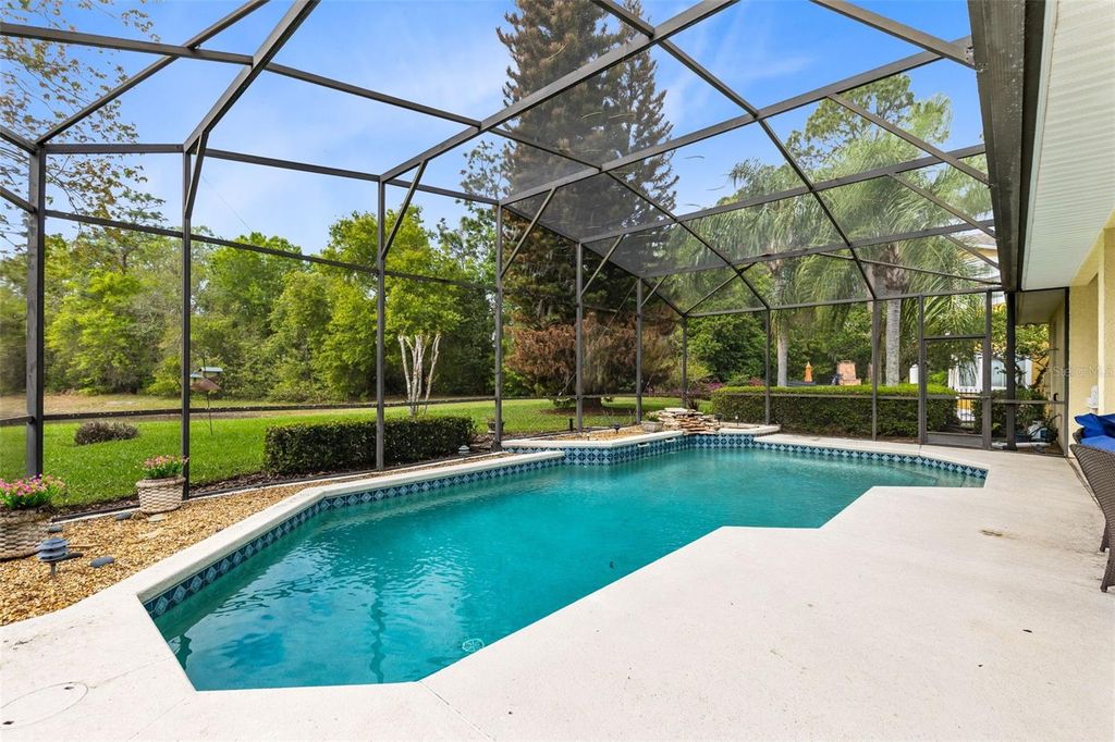 Image 4 of property listing at 8656 GLYBORNE COURT, Orlando, FL 32825