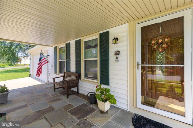 2913 ASHDOWN FOREST DR, Herndon, VA 20171