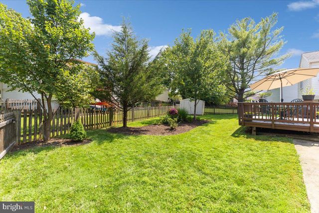 2913 ASHDOWN FOREST DR, Herndon, VA 20171