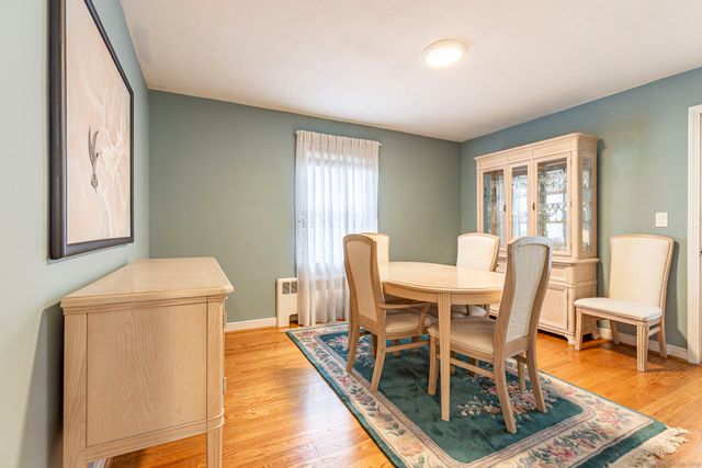 49 Somerset Street, West Hartford, CT 06110