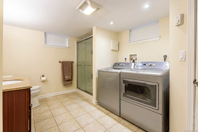 49 Somerset Street, West Hartford, CT 06110