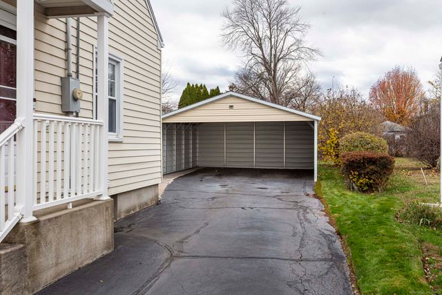 49 Somerset Street, West Hartford, CT 06110