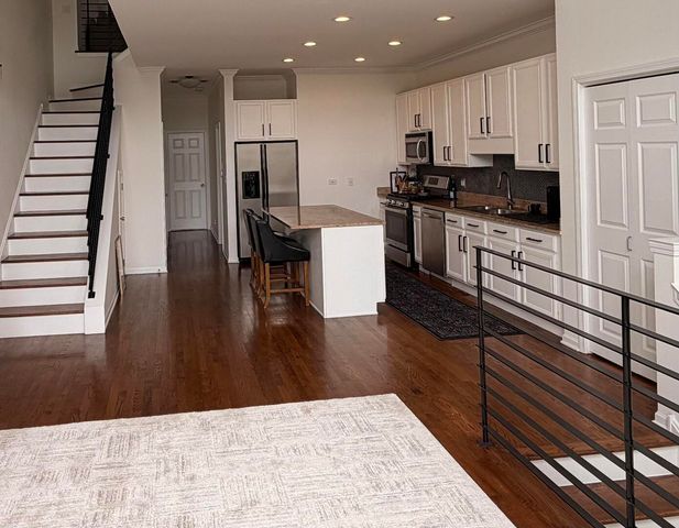 1632 W Erie Street 3, Chicago, IL 60622